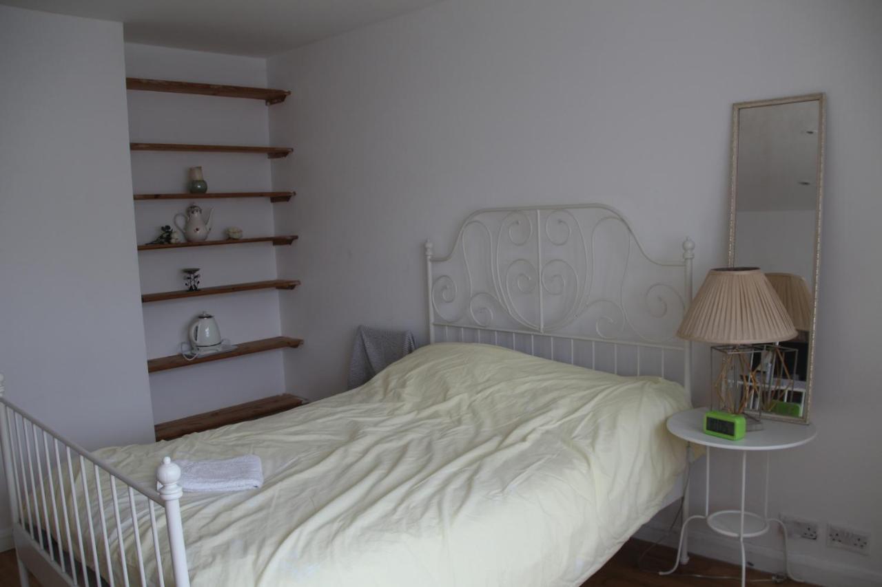 Beautiful Double Bedroomエッジウェア エクステリア 写真